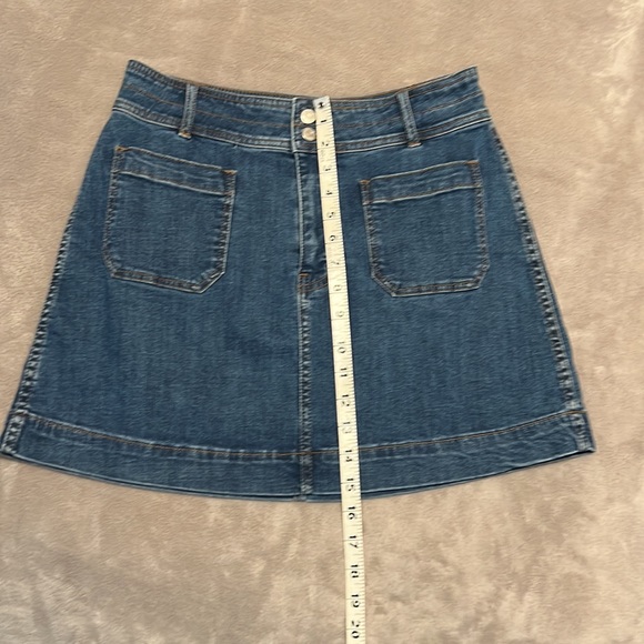 Madewell Stretch Denim A-Line Skirt with Patch Pockets - Picture 8 of 13